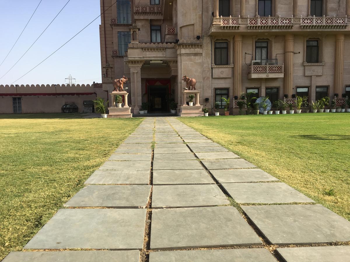 Hôtel Kailash Presidency à Bhopal Extérieur photo